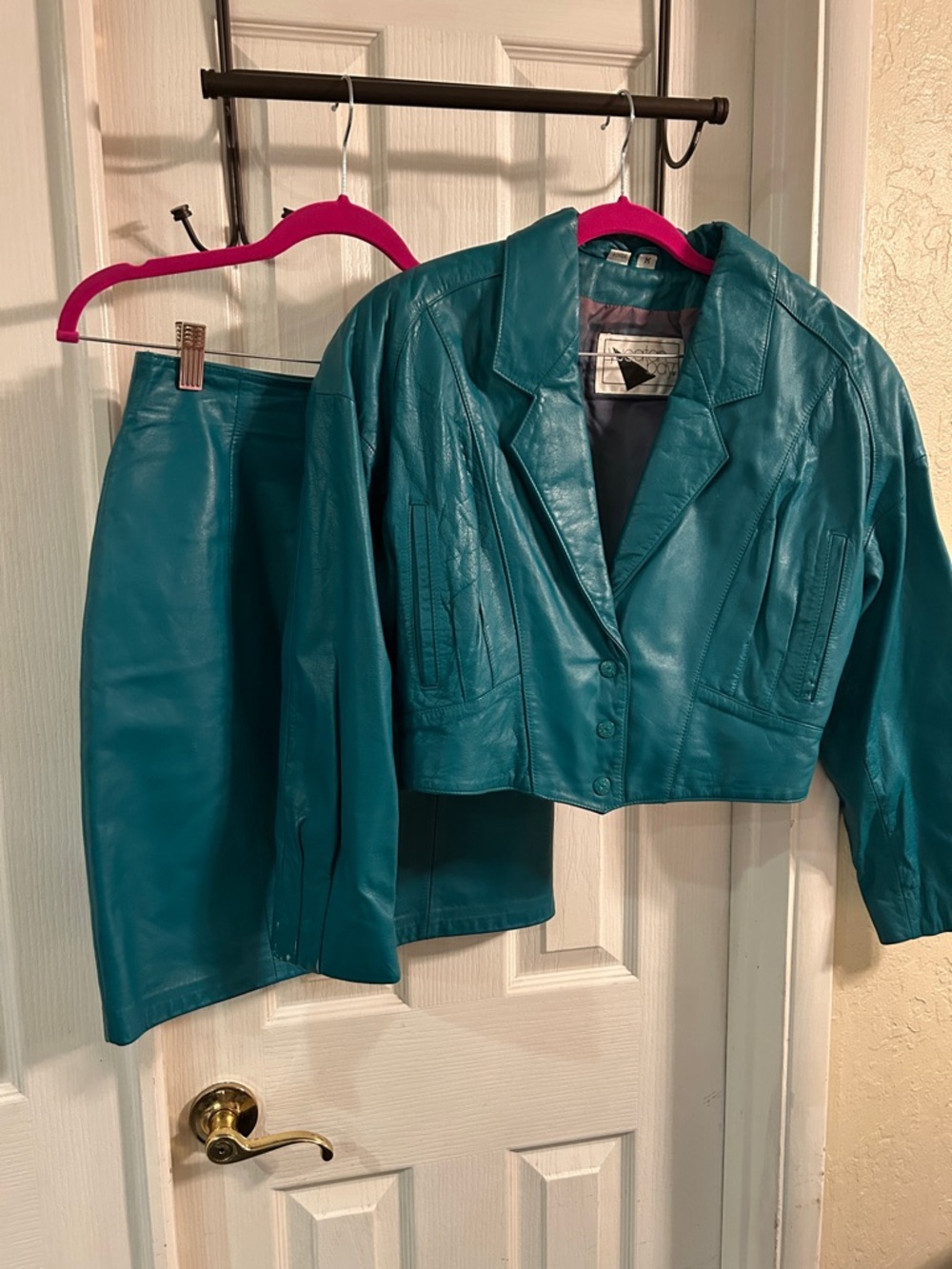Yucaton bay vintage jade leather jacket & skirt